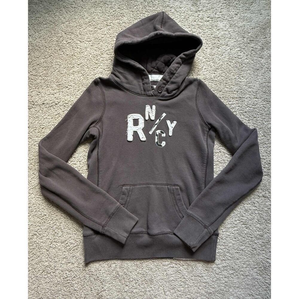 Vintage RUEHL No. 925 W 8th St Long Sleeve Graphic Y2K Hoodie Brown Womens Med